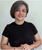 Yolanda Dewi Kartikasari dalam sesi pengembangan diri